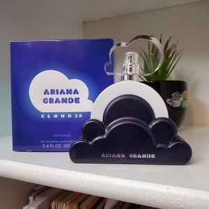 Ariana Grande Cloud 2.0